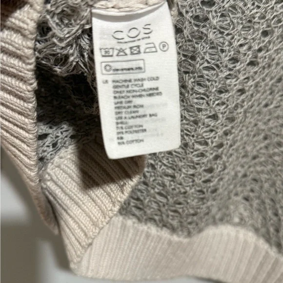 COS Men's Textured Gray Sweater - Picture 5 of 6